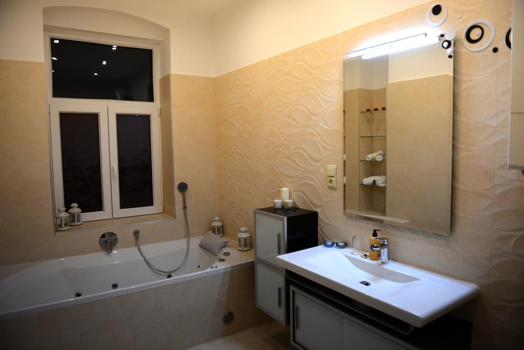 Apartment Rumunska リベレツ エクステリア 写真
